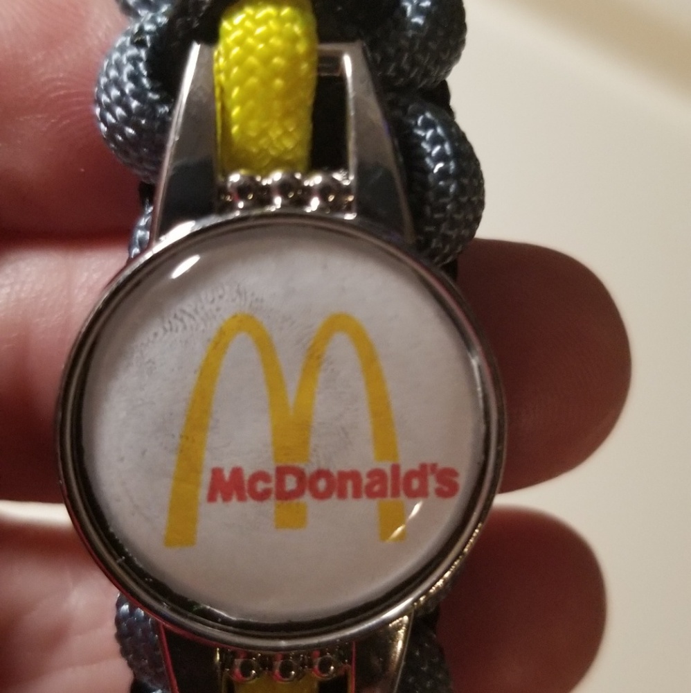 Personalized handcrafted paracord bracelet